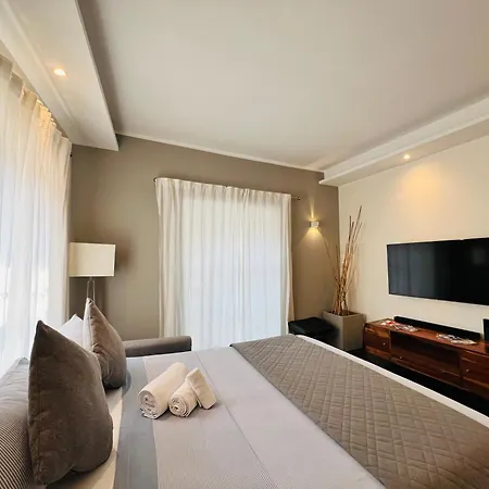 Acadamis - Garibaldi 9 Bis - Piazza Castello Torino