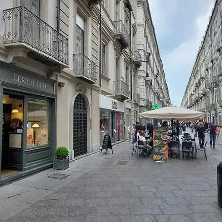 Acadamis - Garibaldi 9 Bis - Piazza Castello Apartmán