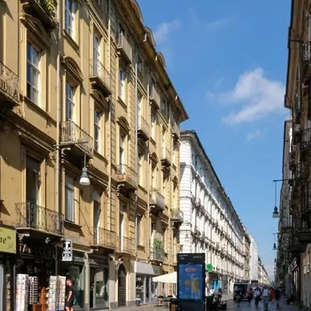 Acadamis - Garibaldi 9 Bis - Piazza Castello *