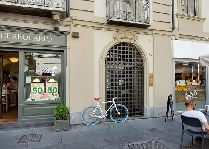 Acadamis - Garibaldi 9 Bis - Piazza Castello Lägenhet *