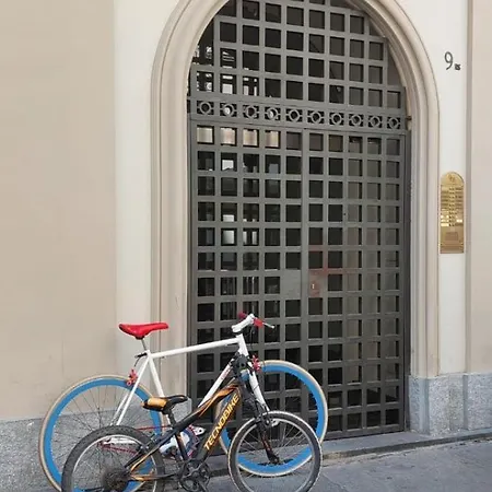 Acadamis - Garibaldi 9 Bis - Piazza Castello 아파트 토리노