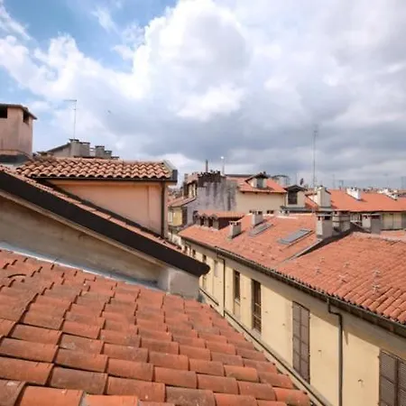 Acadamis - Garibaldi 9 Bis - Piazza Castello 公寓